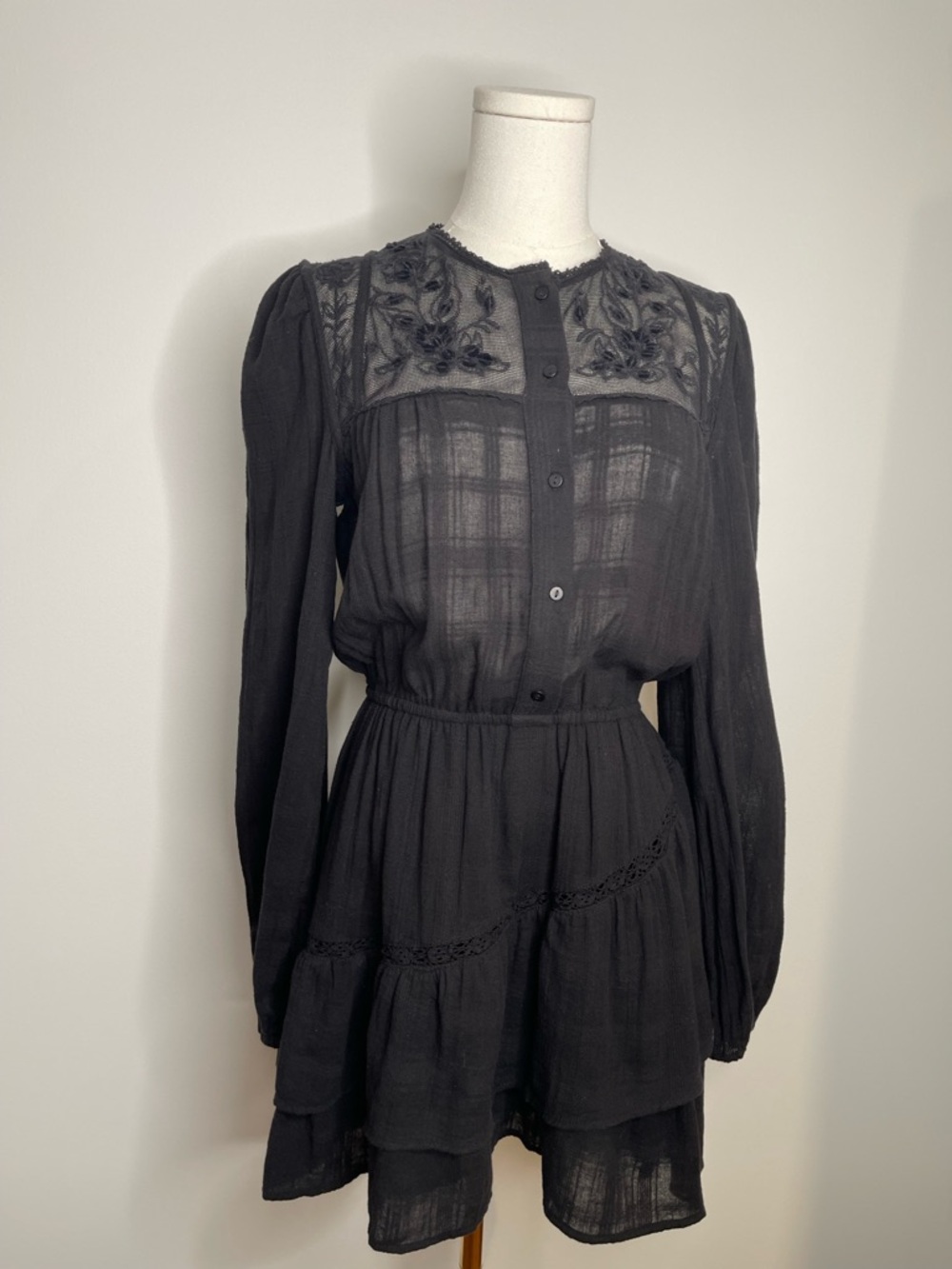 ZARA Black Embroidered Velvet Long Sleeve Mini Cotton Puff Dress size M - Picture 3 of 8